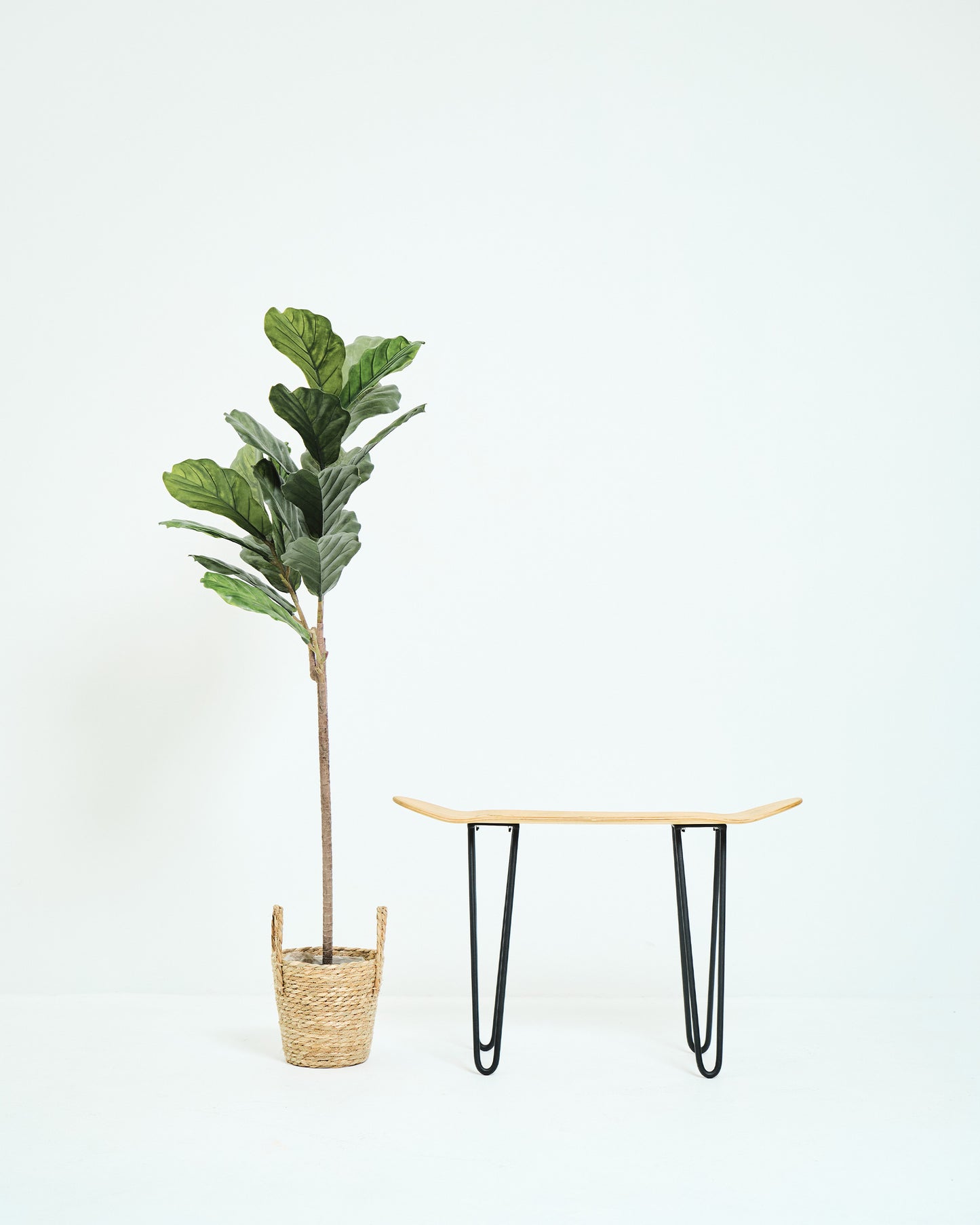 DISSYCO X NESTWO SKATE DECK STOOL