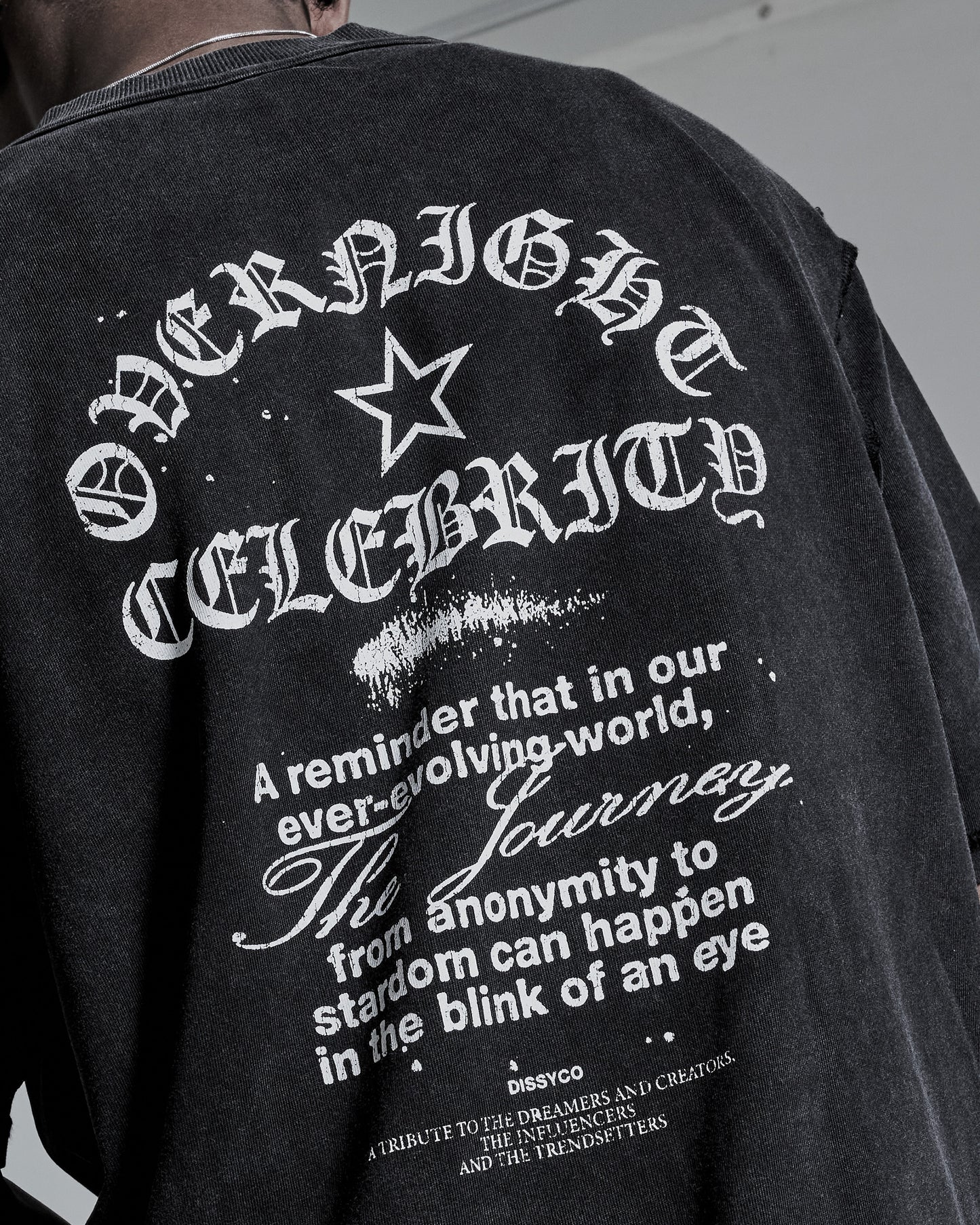 OVERNIGHT CELEBRITY TEE (BLACK)